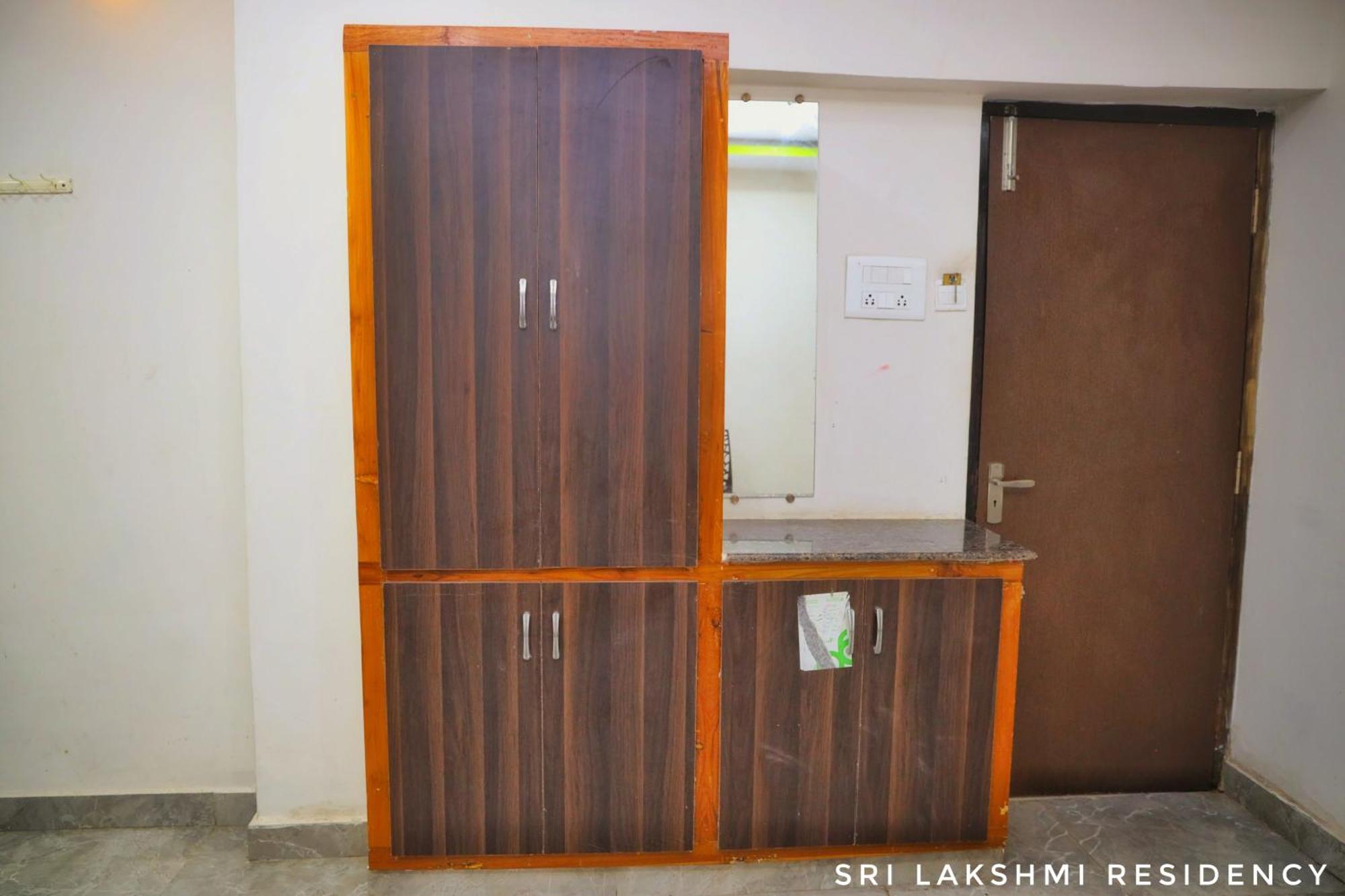 Sri Lakshmi Residency Hotel Tirupati Luaran gambar